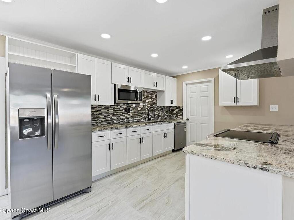 111 Alameda Avenue, Sebastian, FL 32958