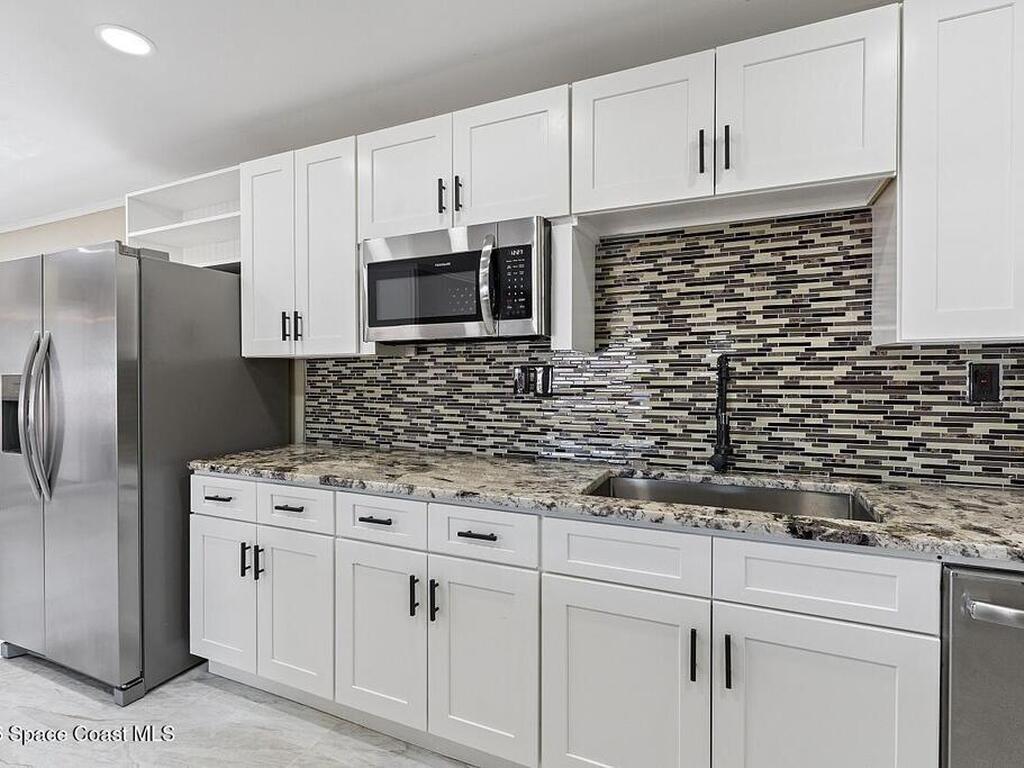 111 Alameda Avenue, Sebastian, FL 32958