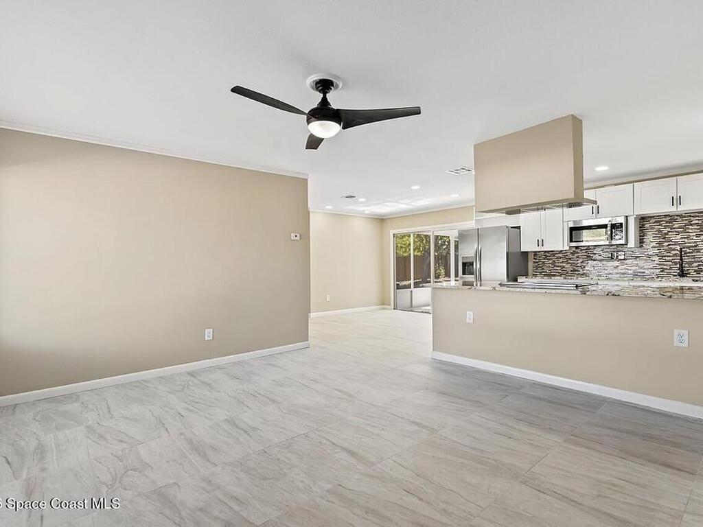 111 Alameda Avenue, Sebastian, FL 32958