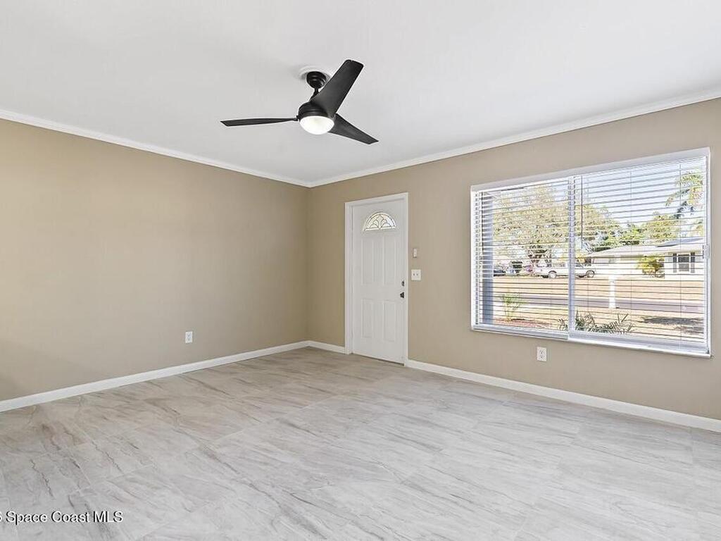 111 Alameda Avenue, Sebastian, FL 32958