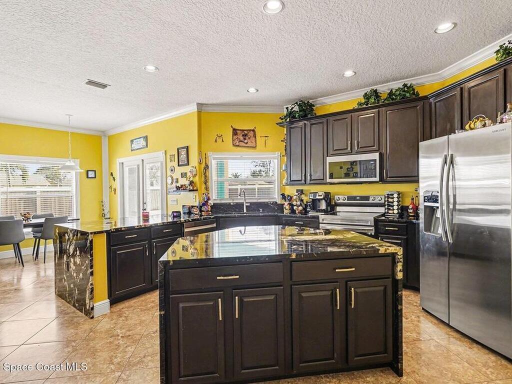 315 Bryn Mawr Avenue, Palm Bay, FL 32907