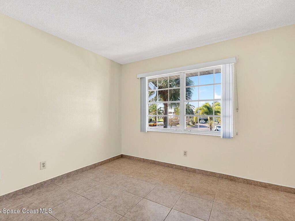 975 Sonesta Avenue, Palm Bay, FL 32905