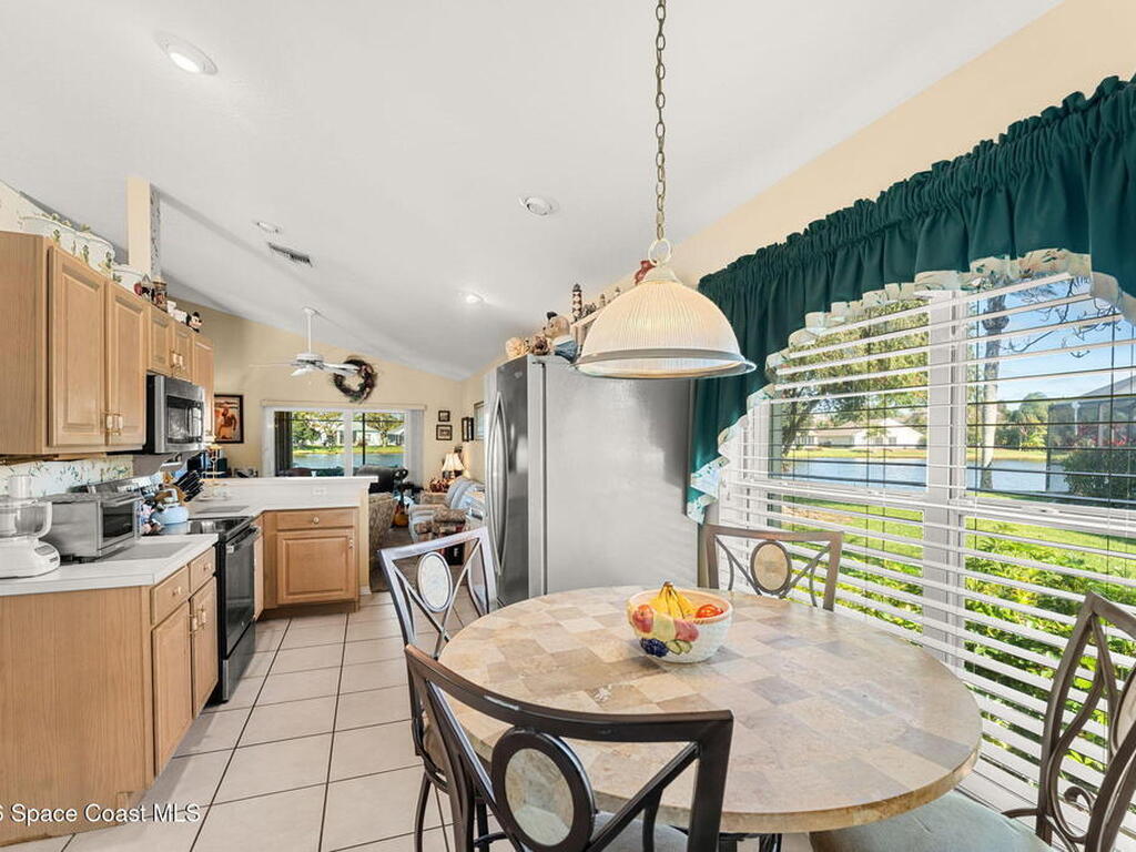 7828 Falling Leaf Place, Melbourne, FL 32940