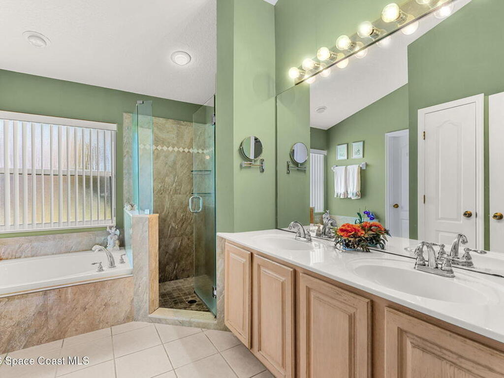 7828 Falling Leaf Place, Melbourne, FL 32940