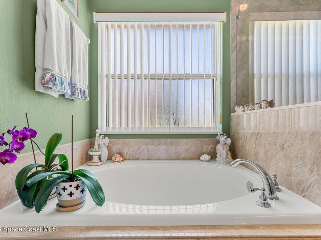 7828 Falling Leaf Place, Melbourne, FL 32940