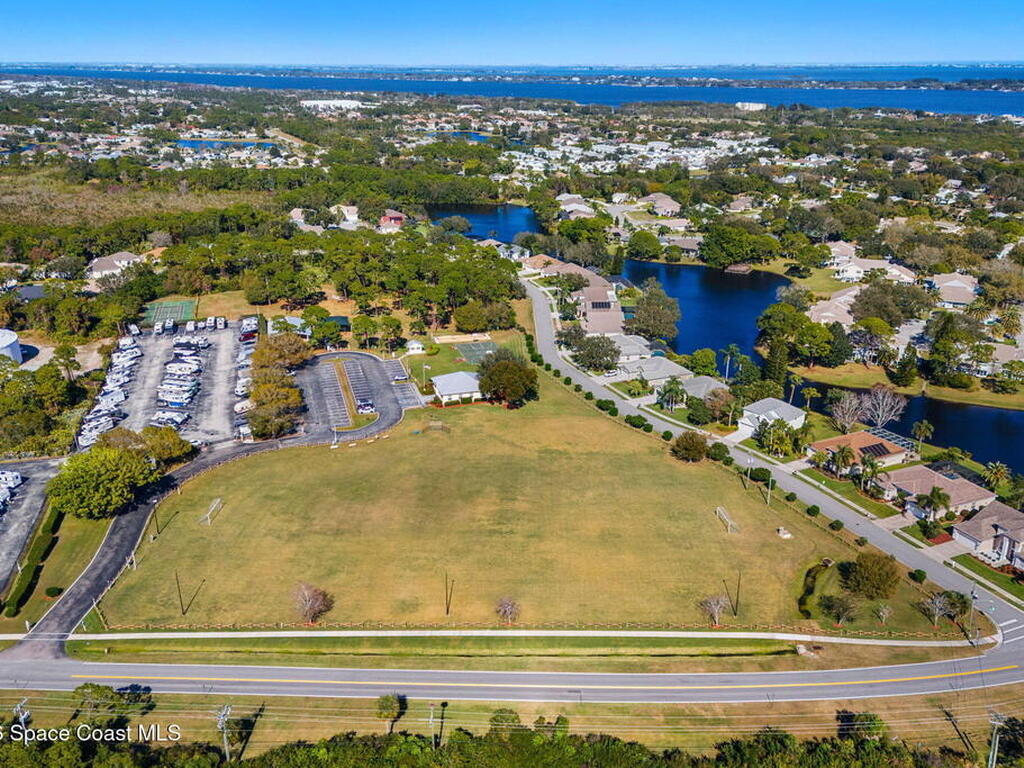 7828 Falling Leaf Place, Melbourne, FL 32940