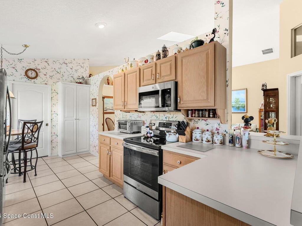 7828 Falling Leaf Place, Melbourne, FL 32940