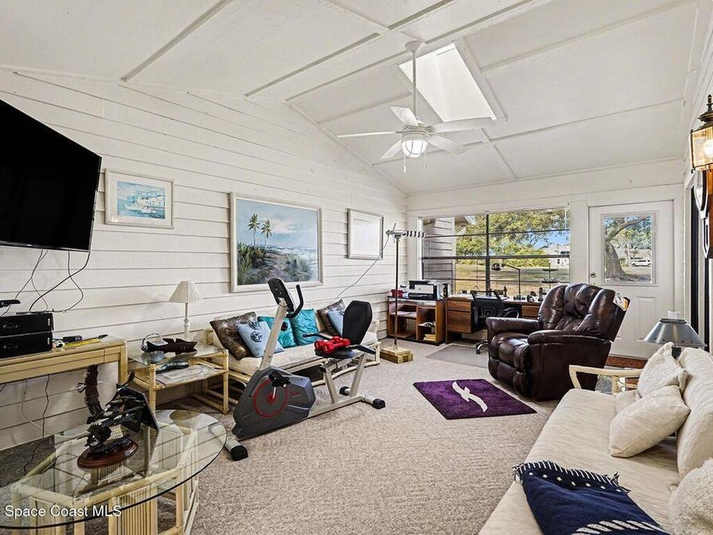 812 Ridge Lake Drive, Melbourne, FL 32940