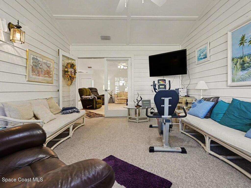 812 Ridge Lake Drive, Melbourne, FL 32940