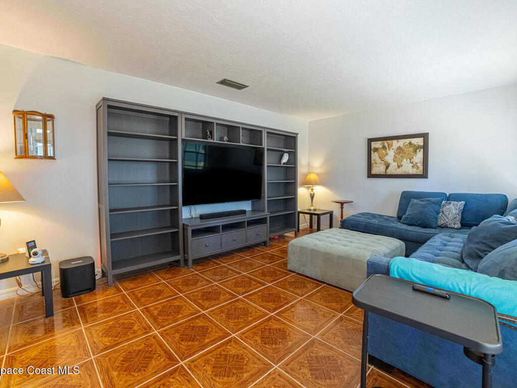 1979 Bedford Drive, Titusville, FL 32796