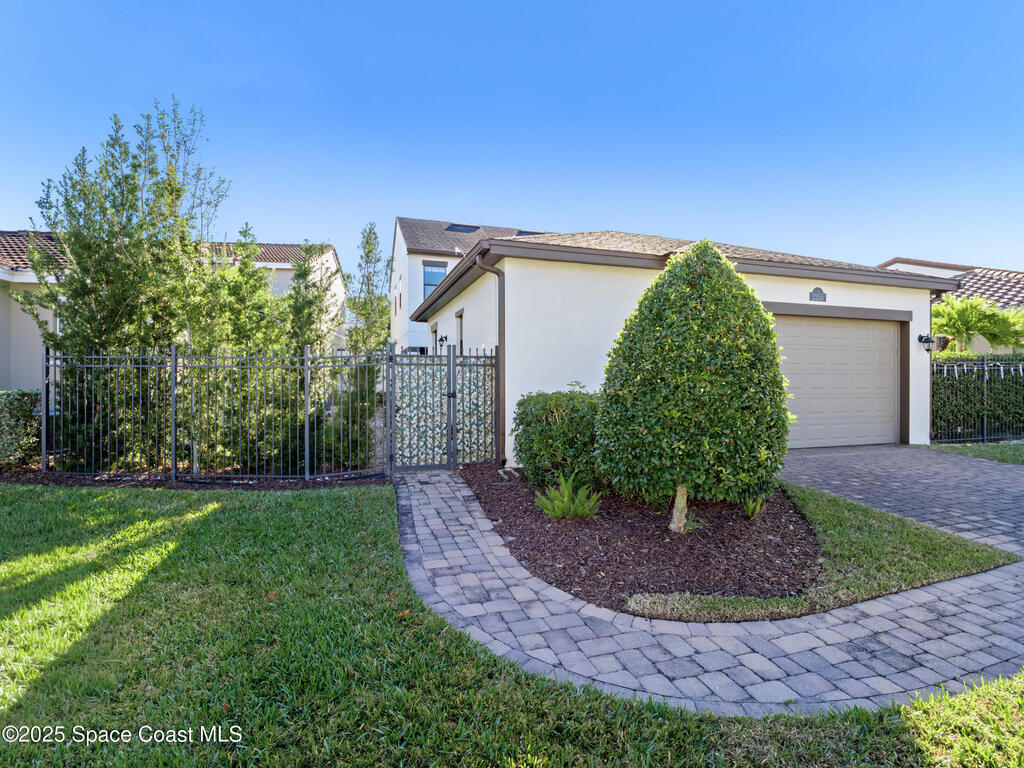 2255 Framura Lane, Melbourne, FL 32940