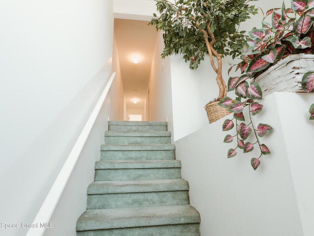 905 Maplewood Court, Melbourne, FL 32940