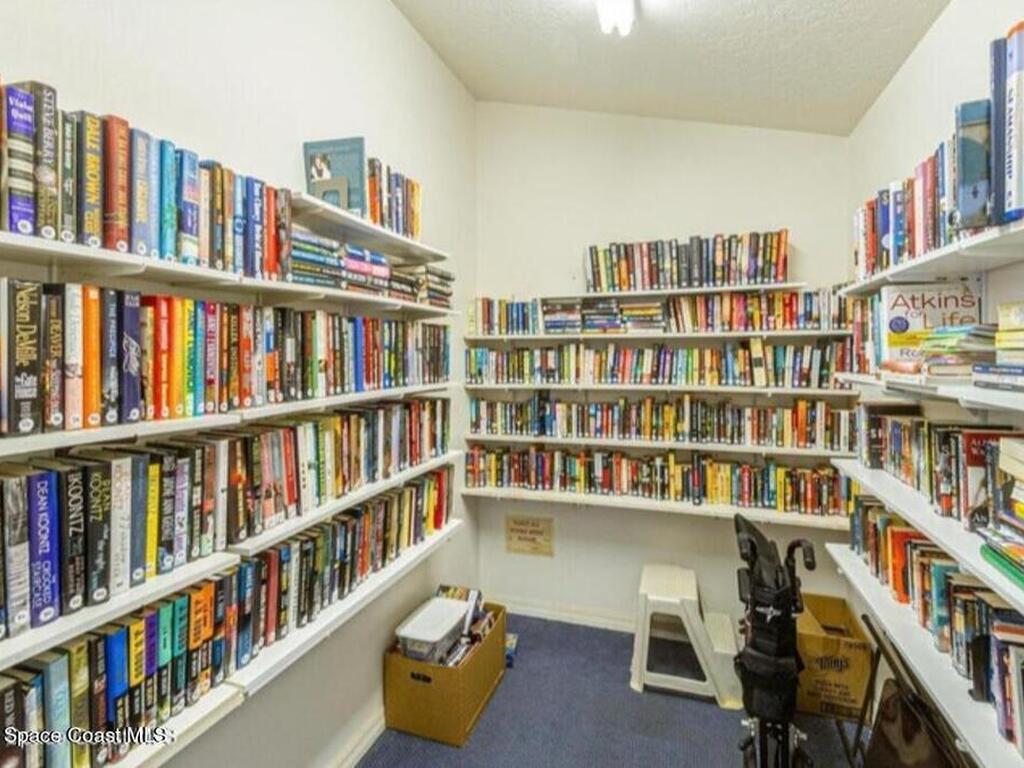 905 Maplewood Court, Melbourne, FL 32940