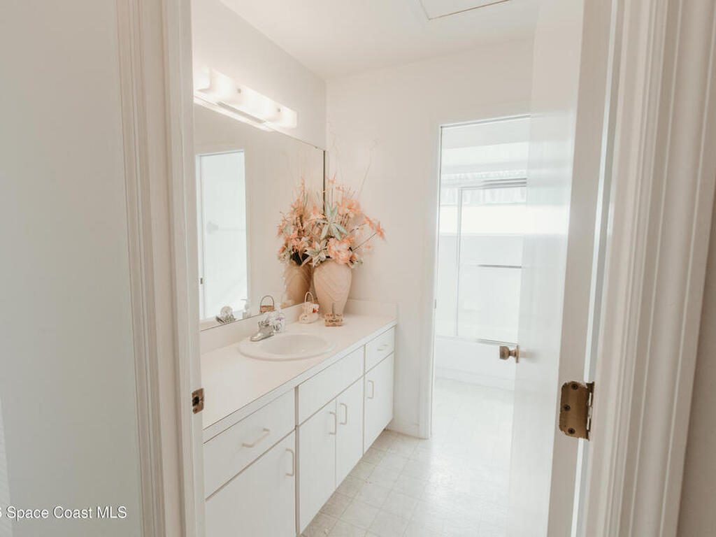 905 Maplewood Court, Melbourne, FL 32940