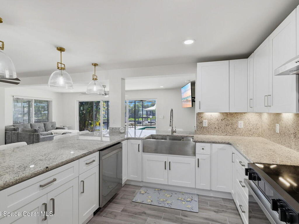 1636 SE 39th Street, Cape Coral, FL 33904