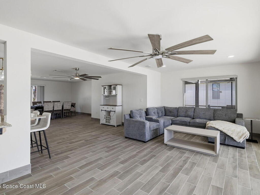 1636 SE 39th Street, Cape Coral, FL 33904