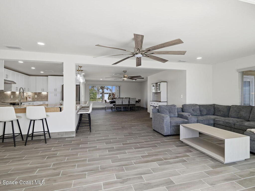 1636 SE 39th Street, Cape Coral, FL 33904