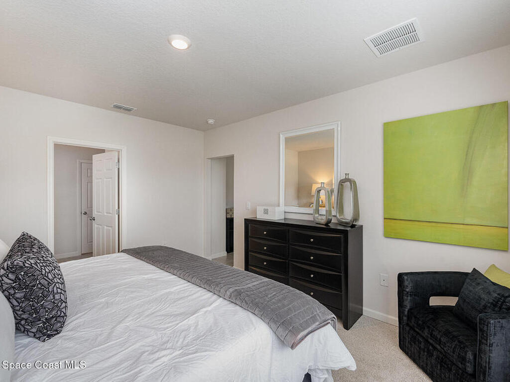 542 Hallcrest Street, Palm Bay, FL 32908