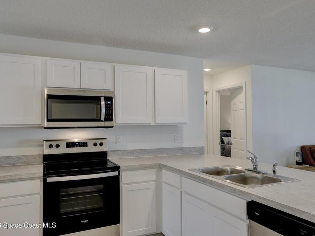 938 Clearmont Street, Sebastian, FL 32958