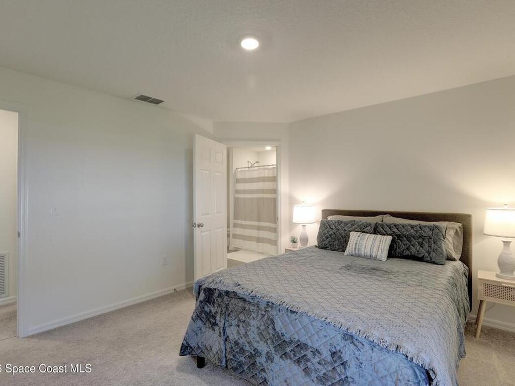 938 Clearmont Street, Sebastian, FL 32958