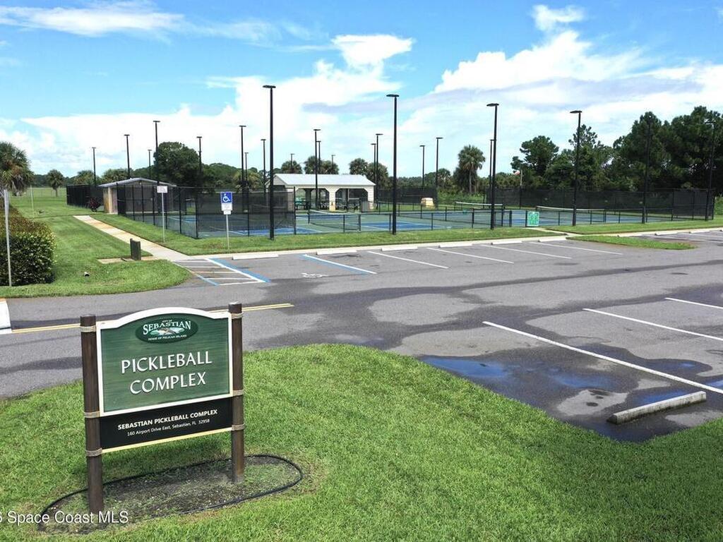 938 Clearmont Street, Sebastian, FL 32958