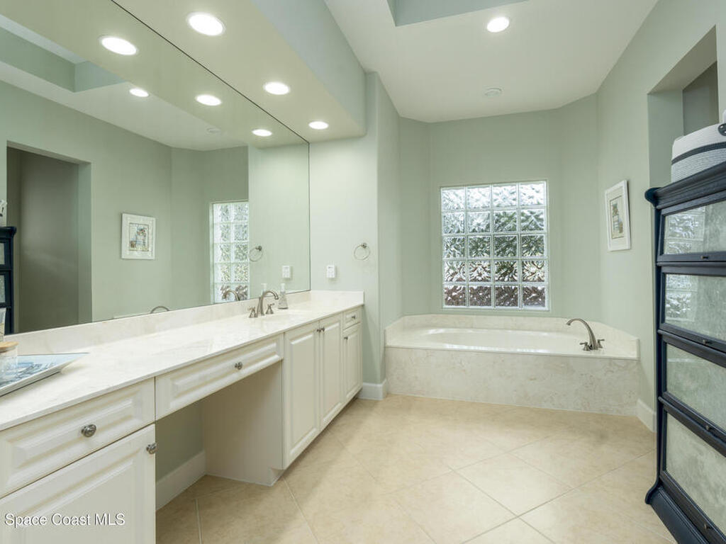 575 Stoney Brook Farm Court, Vero Beach, FL 32968