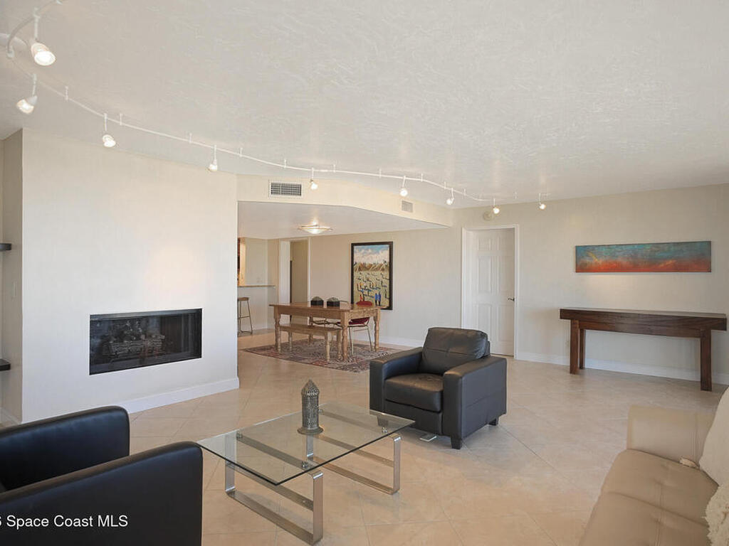 850 N Atlantic Avenue, Cocoa Beach, FL 32931