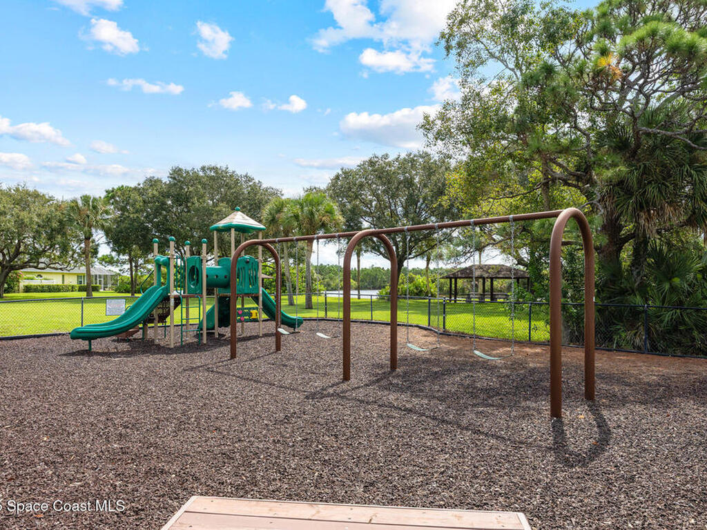 5627 Cypress Creek Drive, Grant, FL 32949