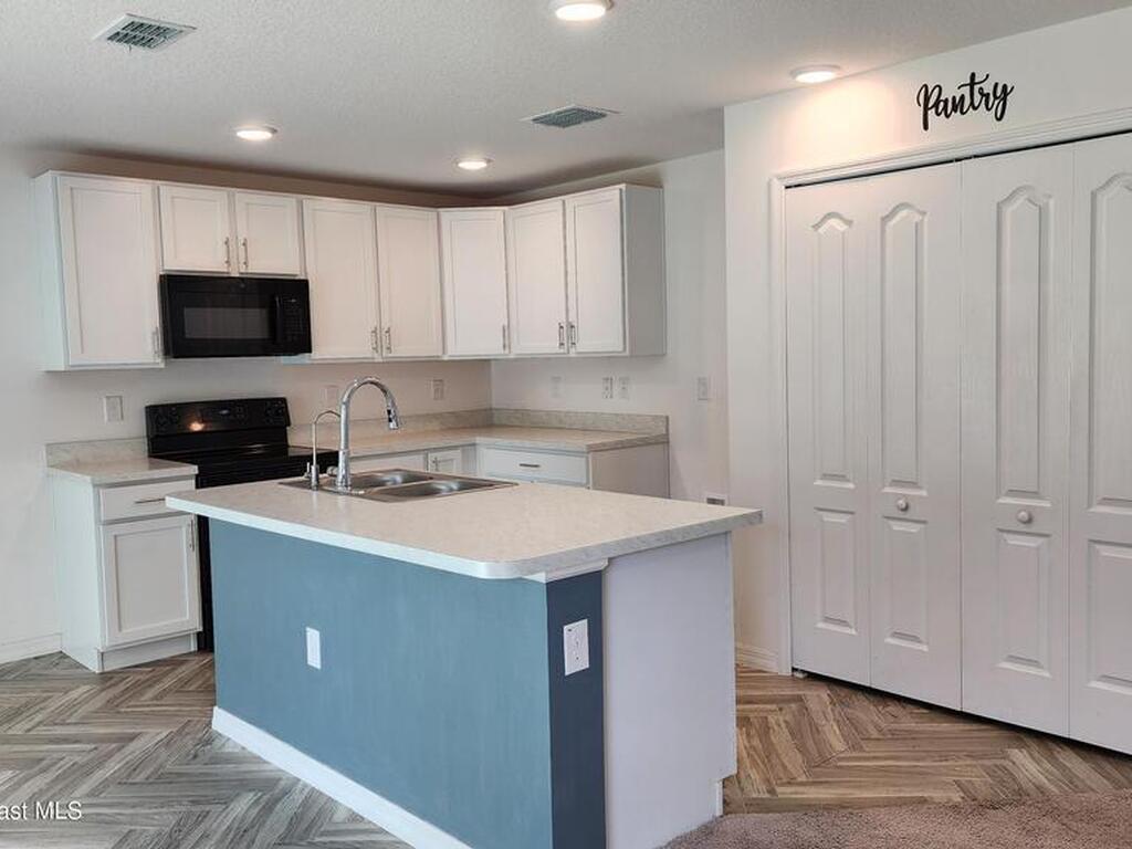 832 Sorrel Street, Palm Bay, FL 32907