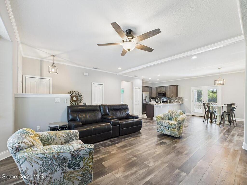 1220 Gideon Street, Palm Bay, FL 32908