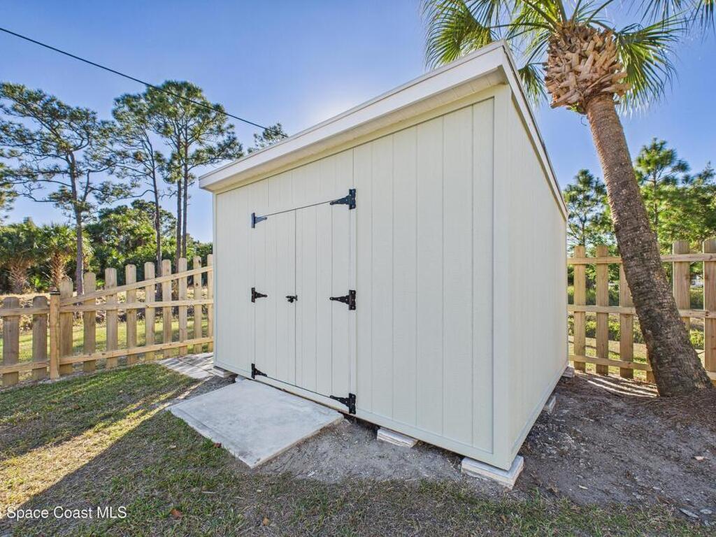 1220 Gideon Street, Palm Bay, FL 32908