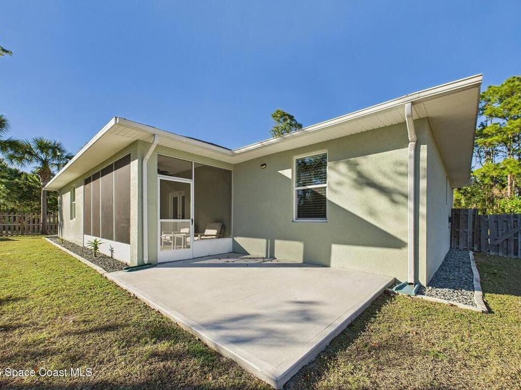 1220 Gideon Street, Palm Bay, FL 32908