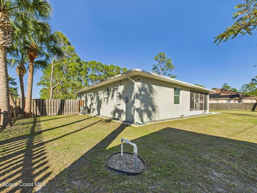 1220 Gideon Street, Palm Bay, FL 32908