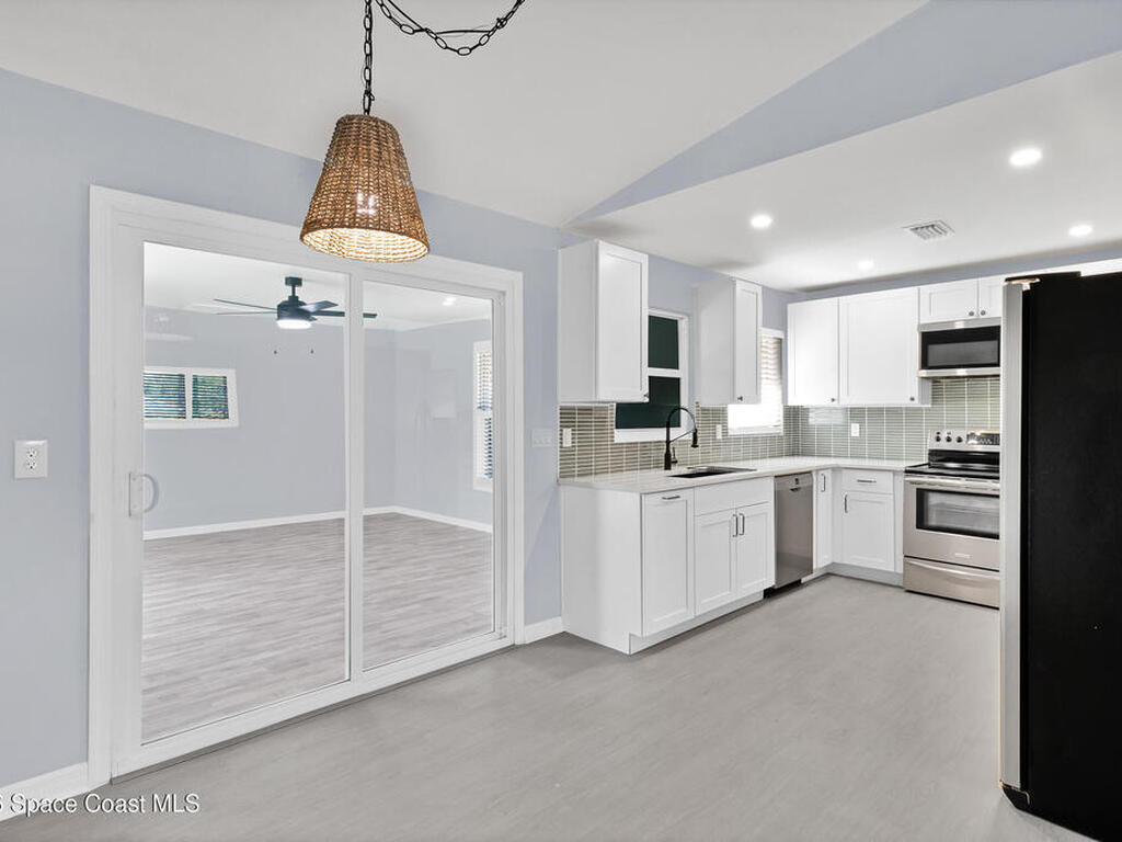 669 Vocelle Avenue, Sebastian, FL 32958