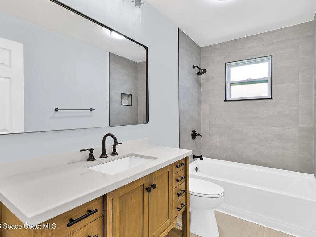 669 Vocelle Avenue, Sebastian, FL 32958