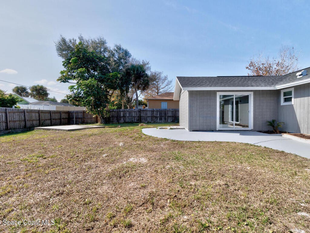 669 Vocelle Avenue, Sebastian, FL 32958