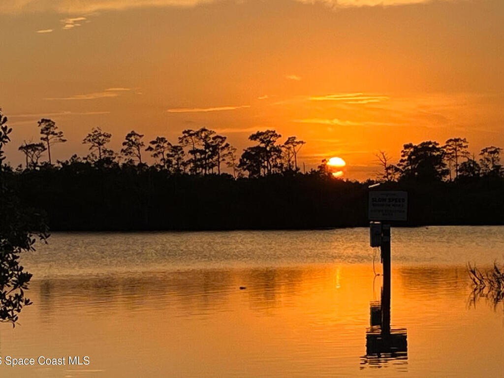 669 Vocelle Avenue, Sebastian, FL 32958