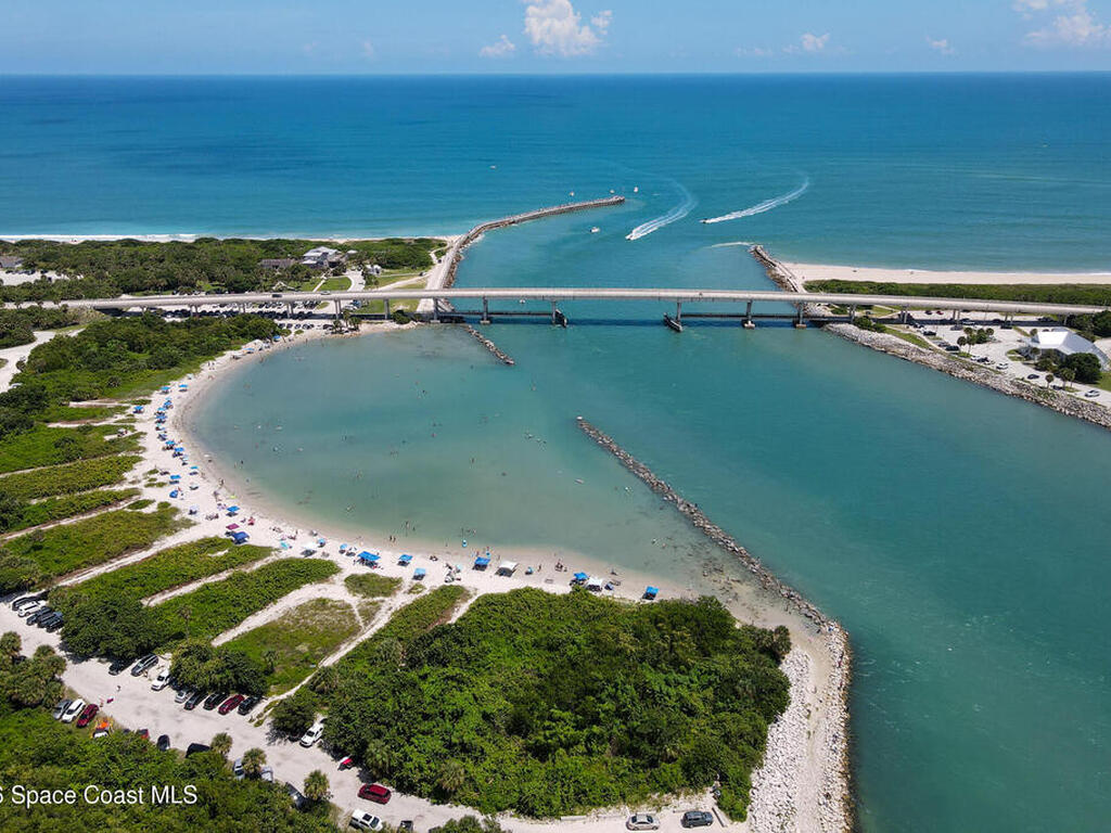 669 Vocelle Avenue, Sebastian, FL 32958