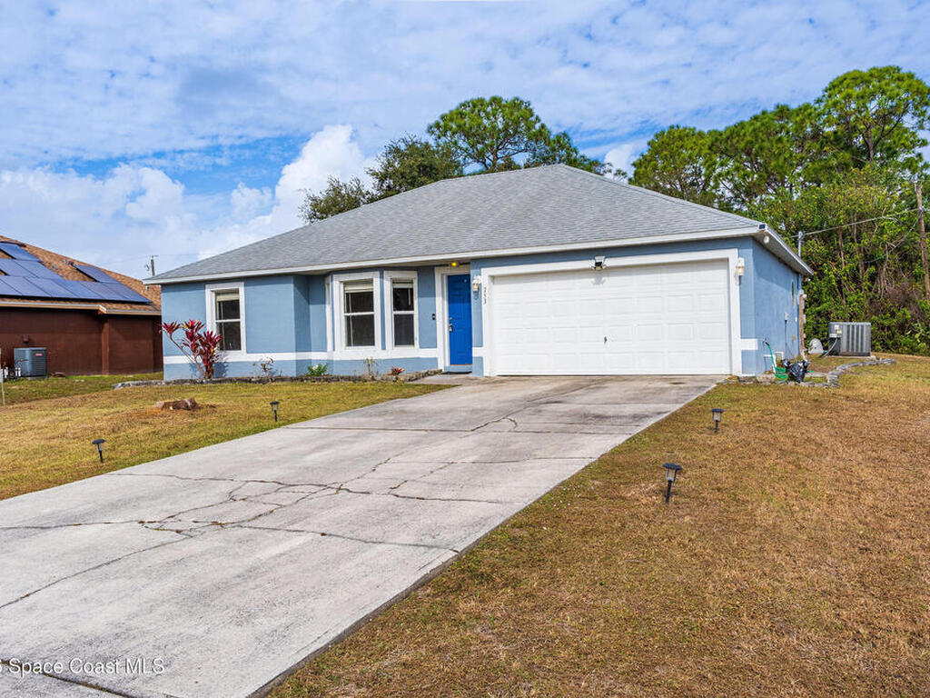 753 Starland Street, Palm Bay, FL 32909