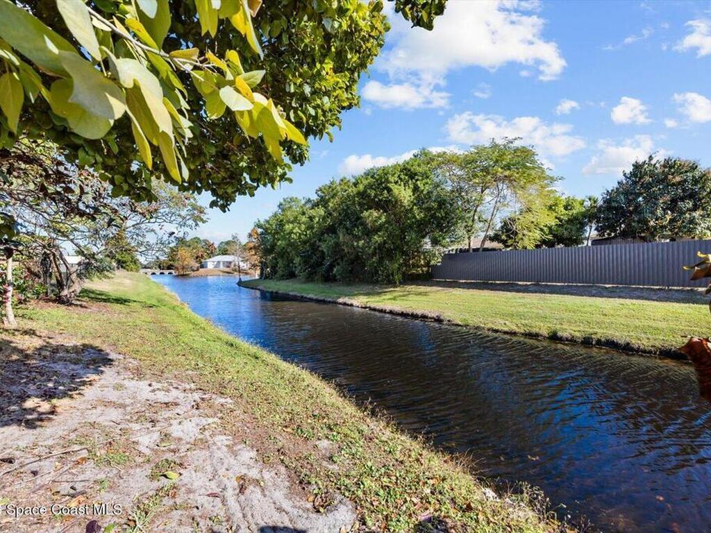 111 SW Ladybug Drive, Port St. Lucie, FL 34953