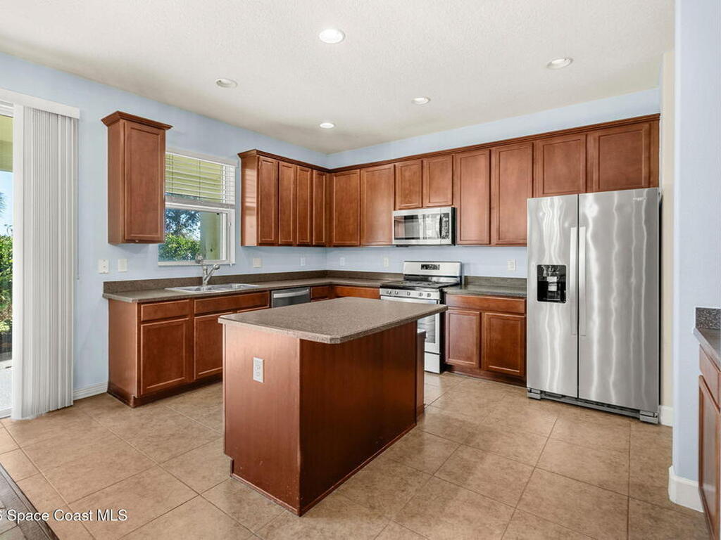 3838 Hollisten Circle, Melbourne, FL 32940