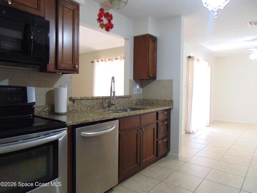 1136 Lamplighter Drive, Palm Bay, FL 32907