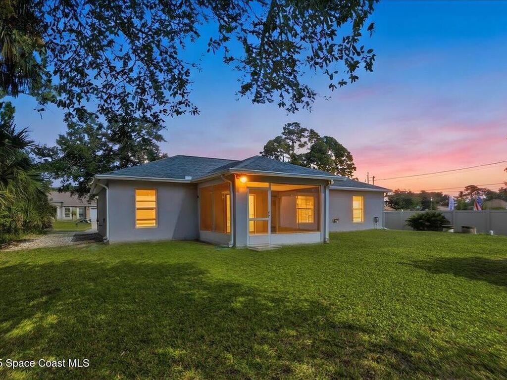 840 Avalon Street, Palm Bay, FL 32909