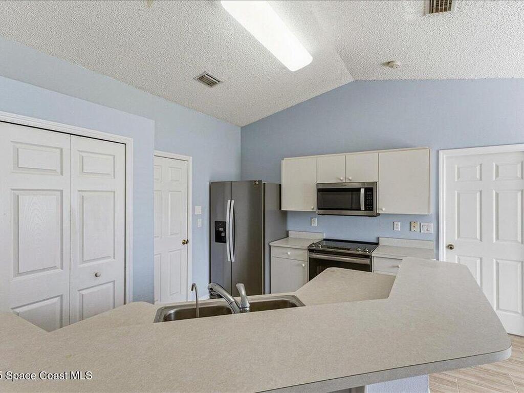 840 Avalon Street, Palm Bay, FL 32909