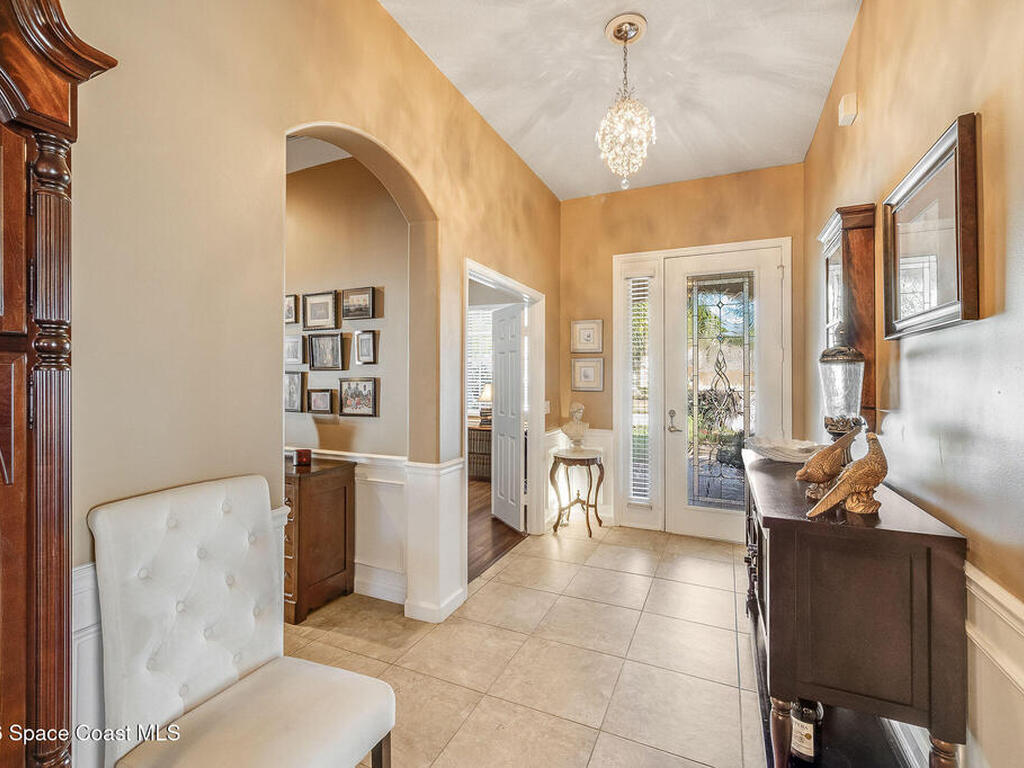 426 Gardendale Circle, Palm Bay, FL 32909