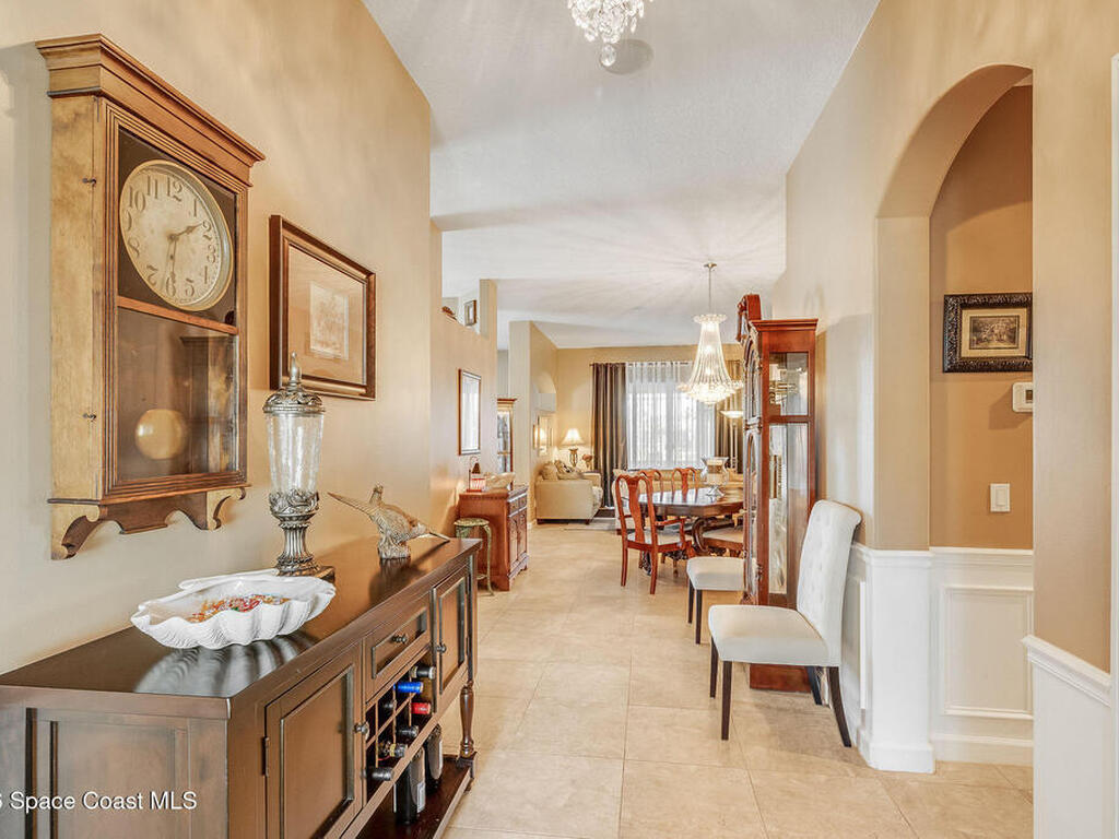 426 Gardendale Circle, Palm Bay, FL 32909