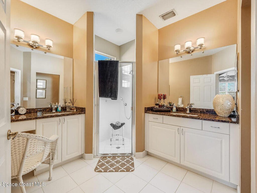 426 Gardendale Circle, Palm Bay, FL 32909