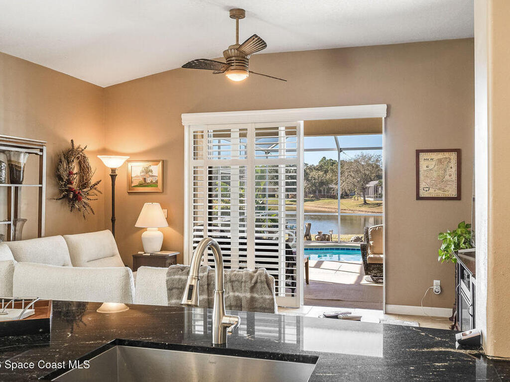 426 Gardendale Circle, Palm Bay, FL 32909