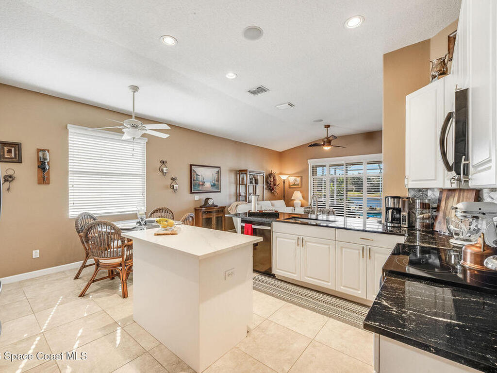 426 Gardendale Circle, Palm Bay, FL 32909