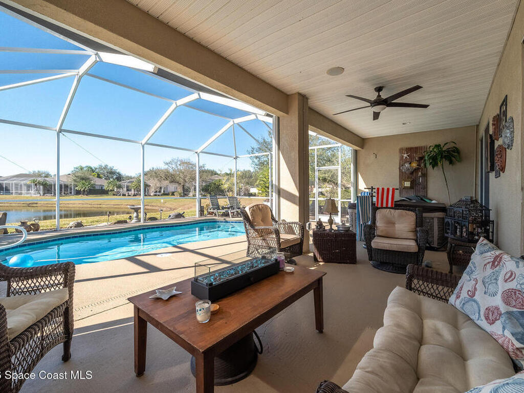 426 Gardendale Circle, Palm Bay, FL 32909